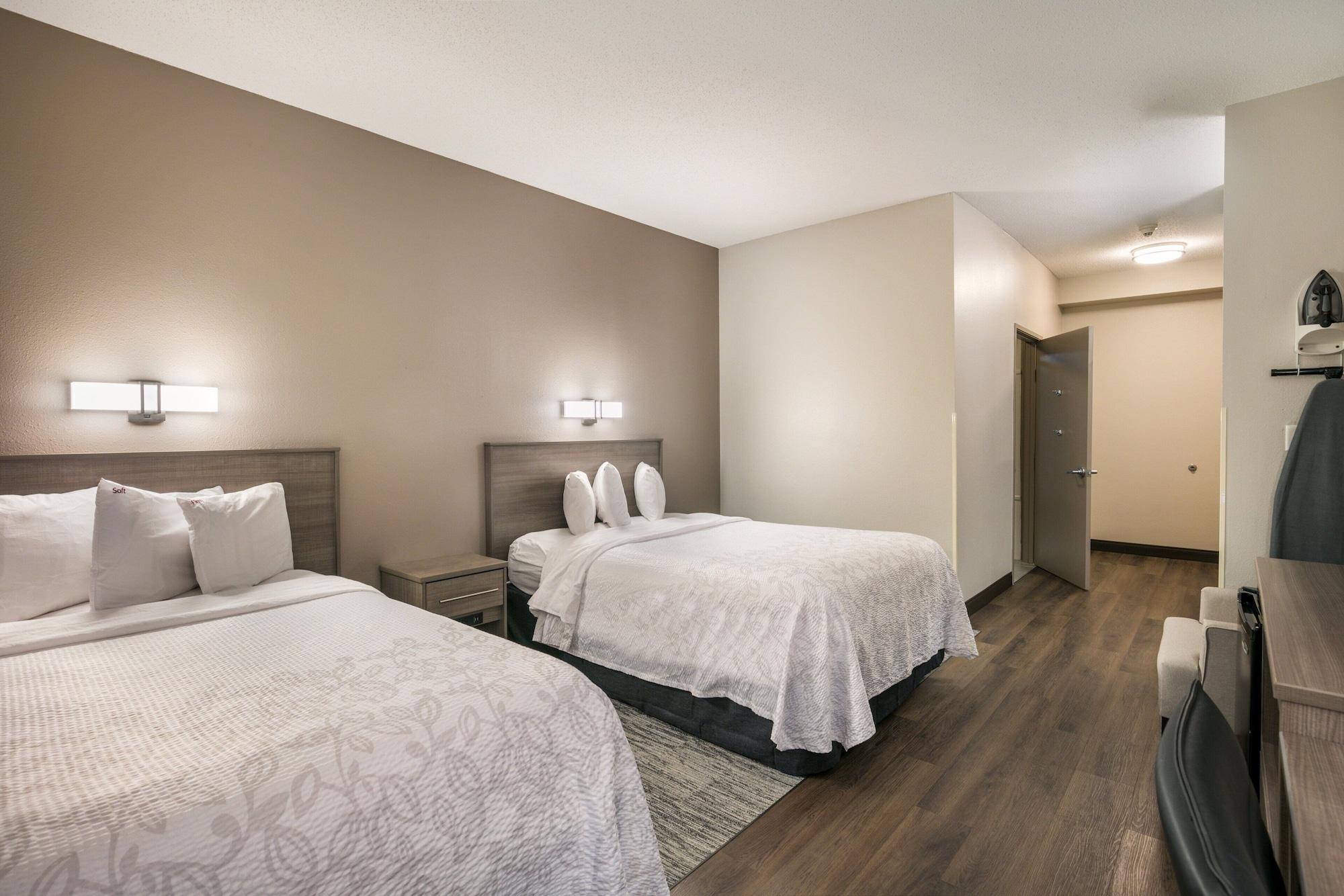 Red Roof Inn Plus+ Boston - Logan Saugus Eksteriør billede