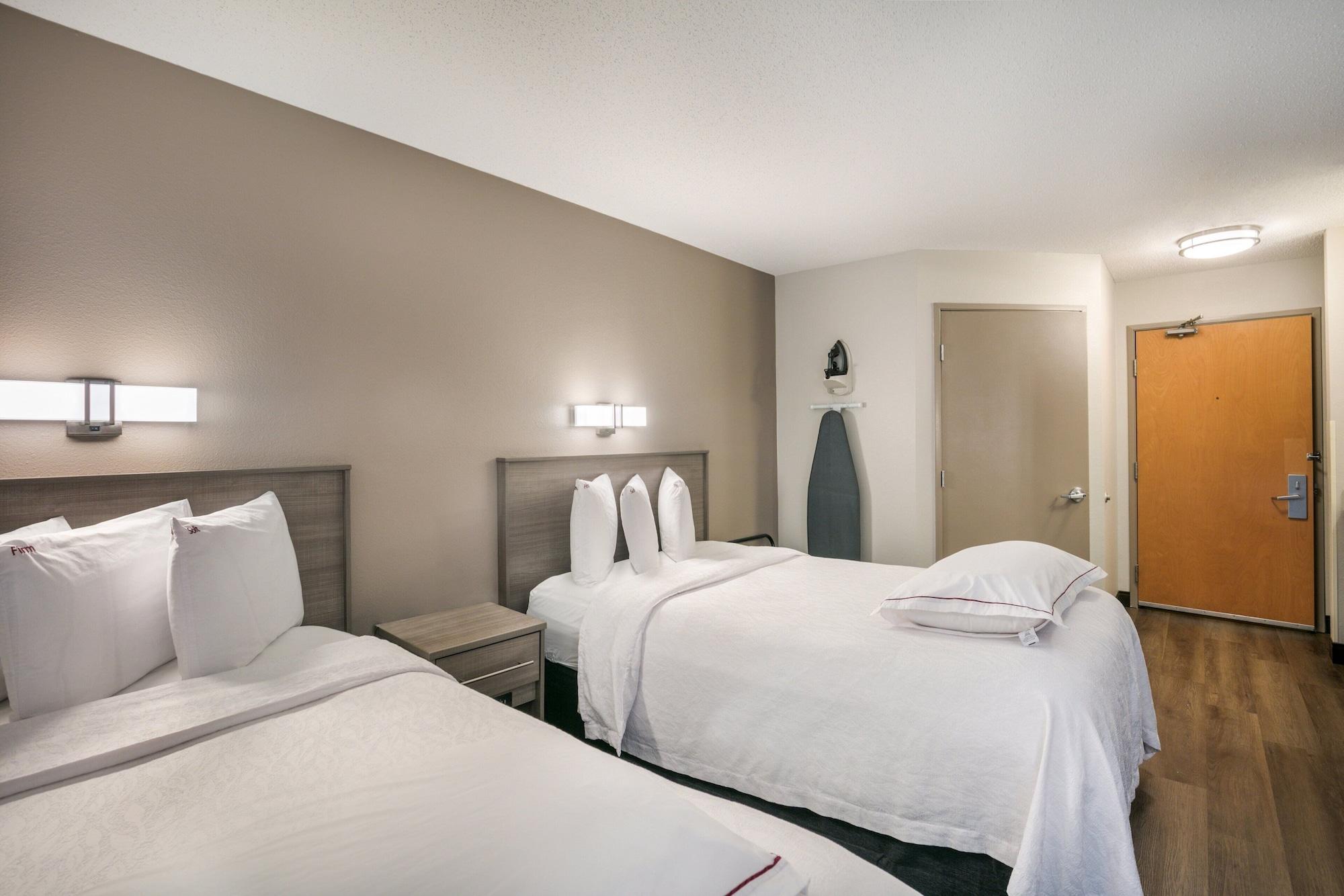 Red Roof Inn Plus+ Boston - Logan Saugus Eksteriør billede