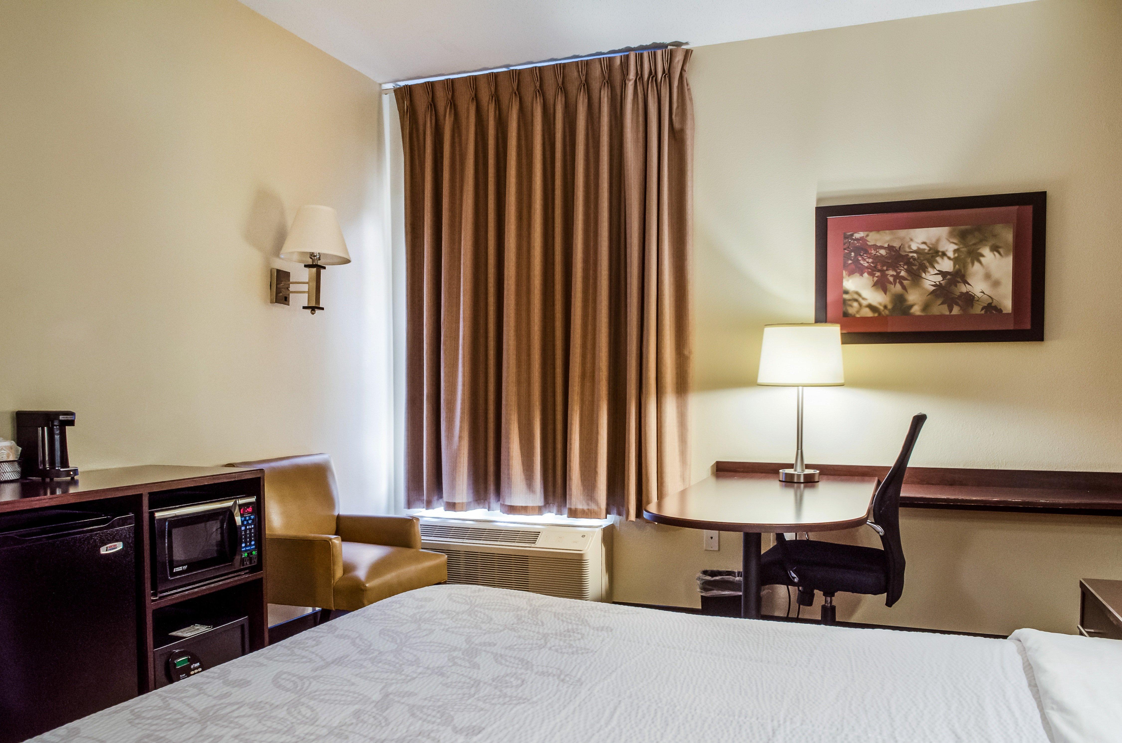 Red Roof Inn Plus+ Boston - Logan Saugus Eksteriør billede