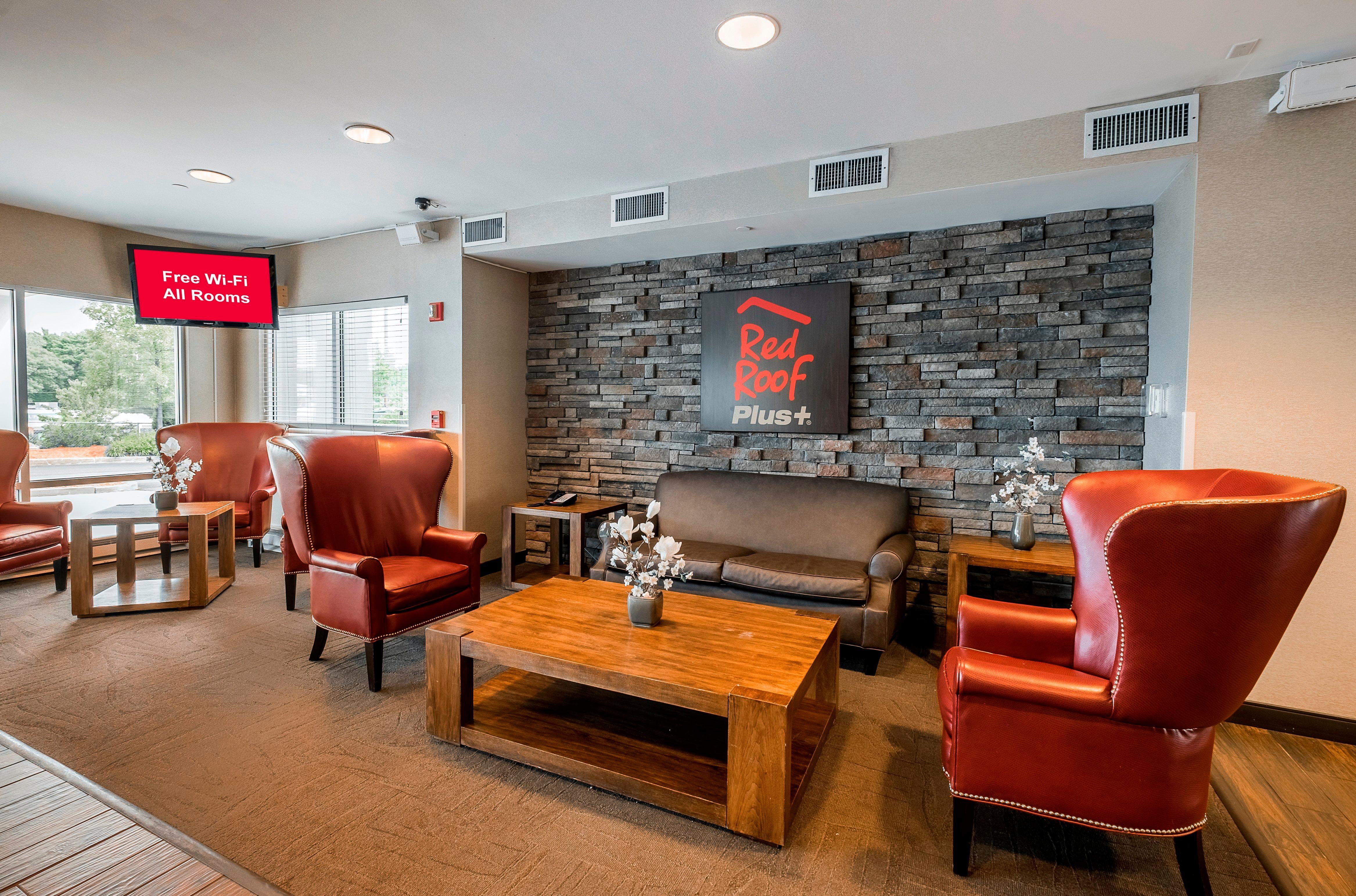Red Roof Inn Plus+ Boston - Logan Saugus Eksteriør billede
